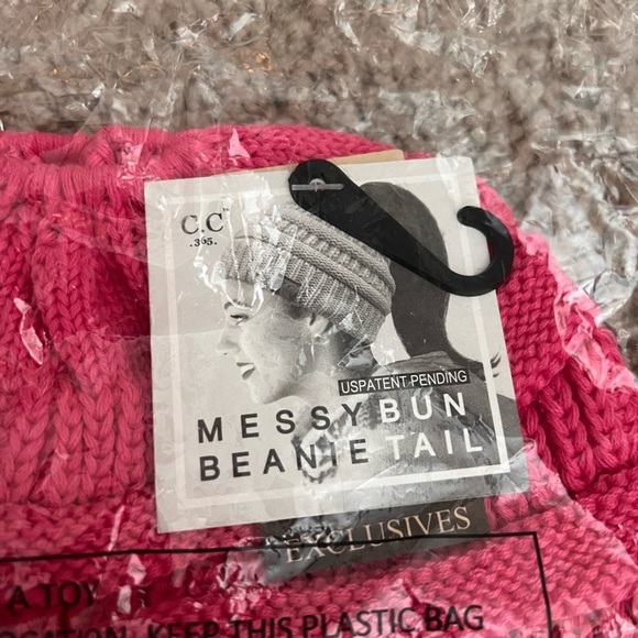 CC Beanie 🩷 - Picture 2 of 6